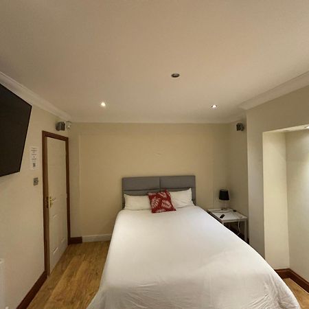 Shared House On Southmead Hotell Bristol Exteriör bild