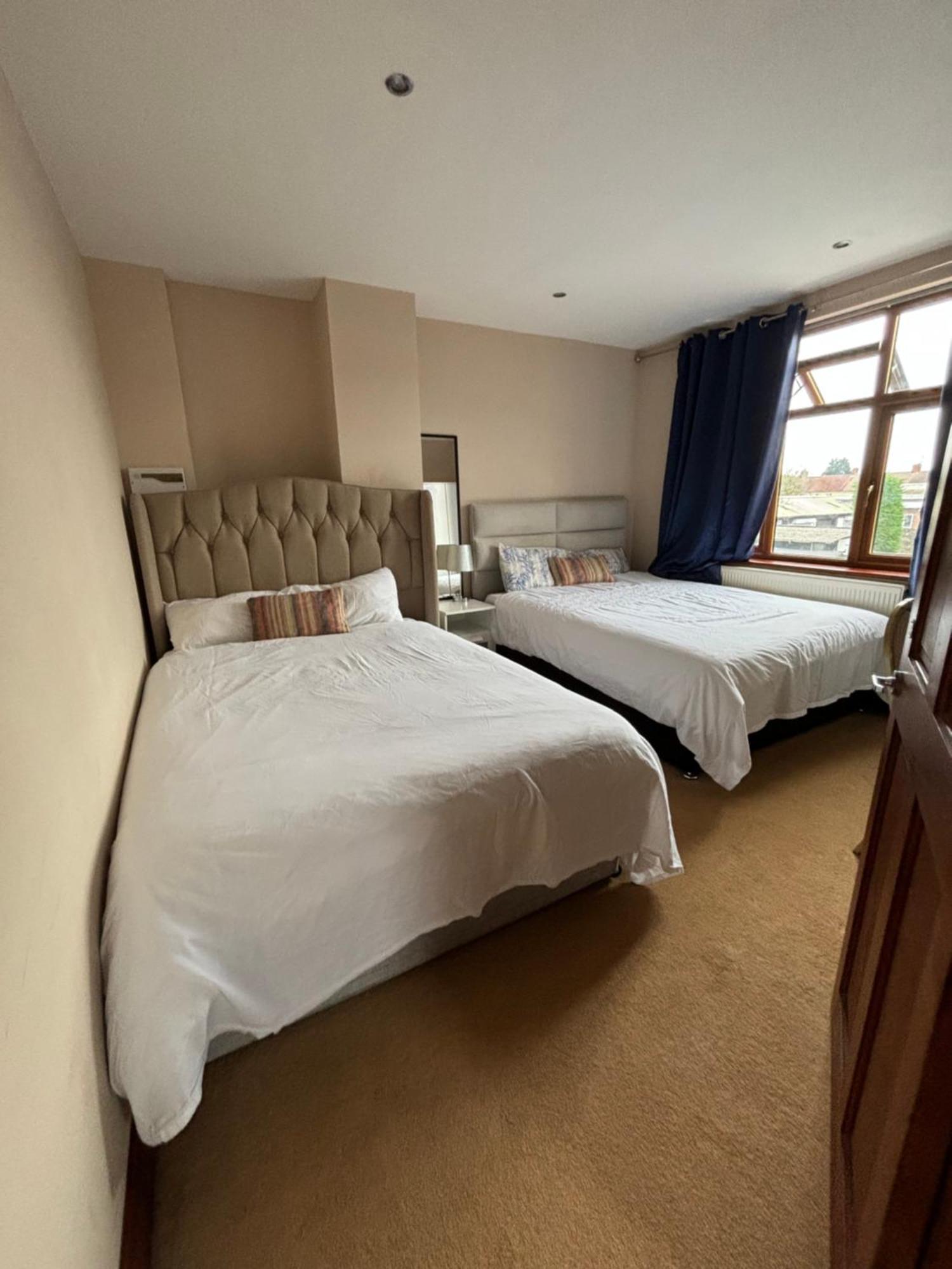 Shared House On Southmead Hotell Bristol Exteriör bild