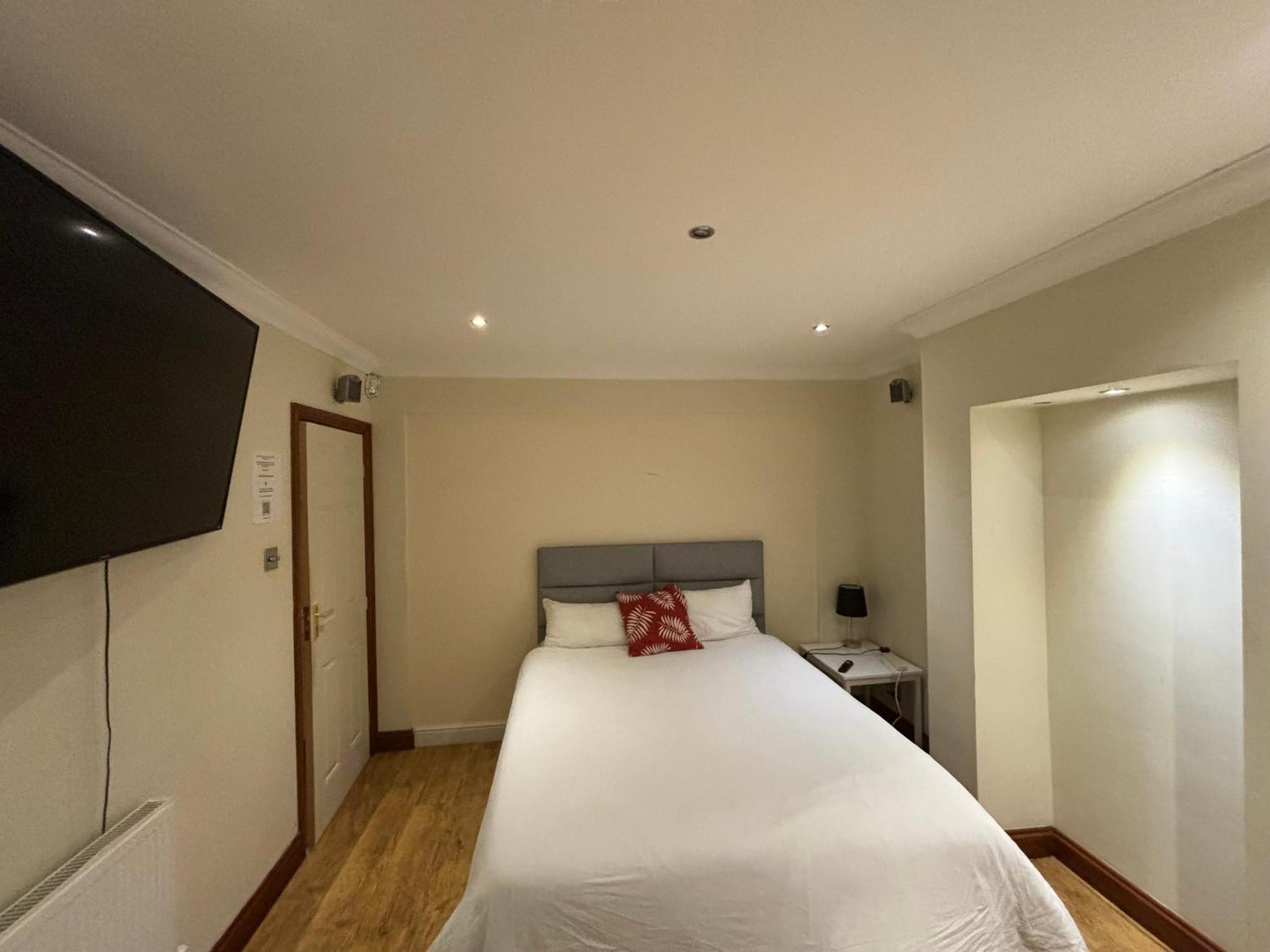 Shared House On Southmead Hotell Bristol Exteriör bild